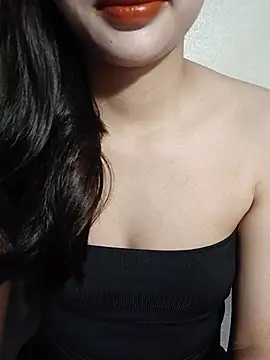 Luckyy29 online show from July 8, 6:21 pm