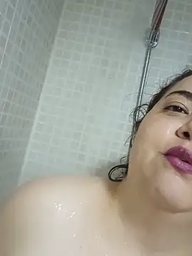 Monserratmontes online show from May 17, 2:38 pm