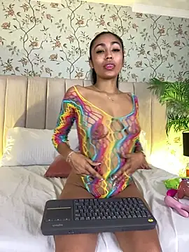 VegaSara online show from April 6, 10:22 pm