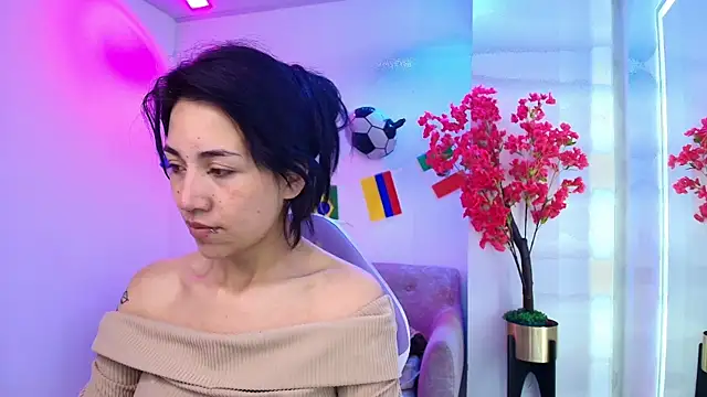 Rainy doll online show from July 15, 12:10 pm
