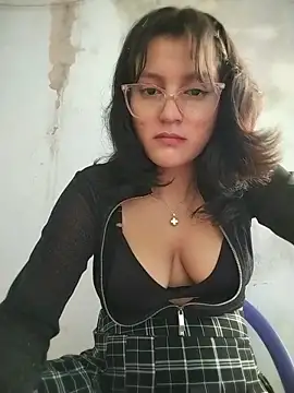sienna elara online show from July 16, 11:37 am