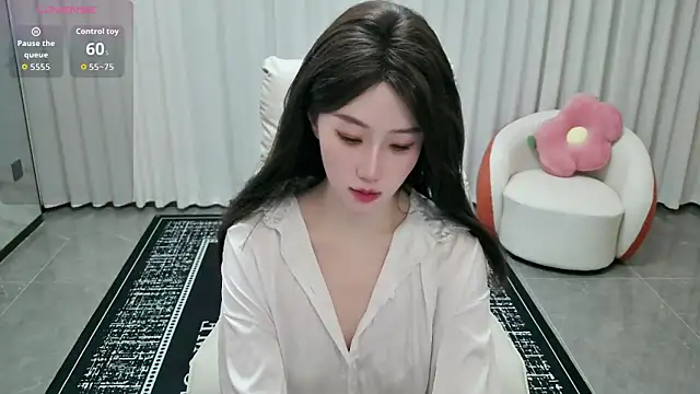 LUNYI-CC online show from June 19, 1:36 pm