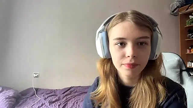 HebrewRiding online show from June 14, 7:42 am