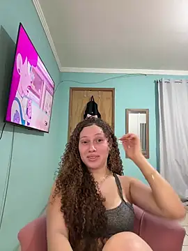 sophiiahot online show from June 2, 4:41 pm