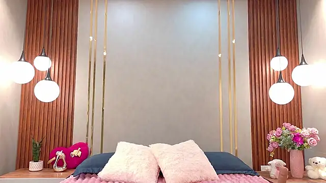 RossieSmith1 online show from June 13, 12:57 pm