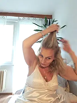 Blond lady czech online show from July 14, 3:38 pm