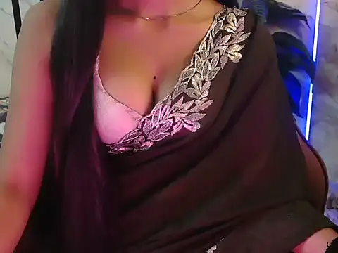shreya    online show from May 13, 6:19 am