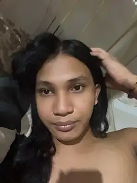 slutty aki online show from July 11, 4:29 pm