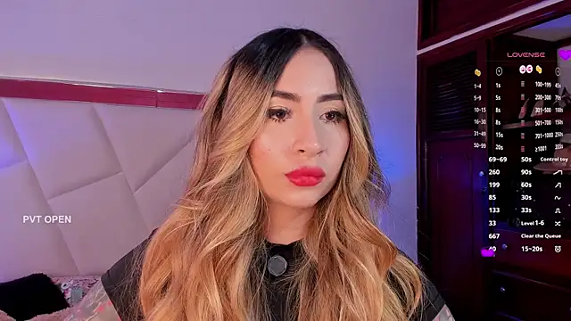 abbymodell1 online show from June 18, 8:03 pm