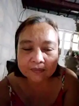 jeanyummytits online show from April 27, 4:20 am