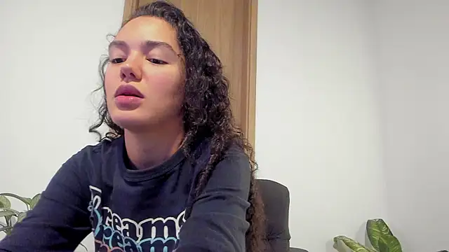 MiaRouseex online show from May 9, 11:07 pm