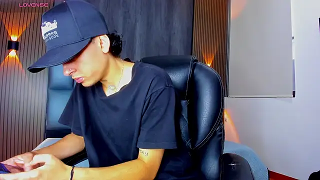 mohamed malik online show from May 19, 11:39 am