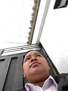 VANNESA SECURITY online show from April 14, 2:39 pm