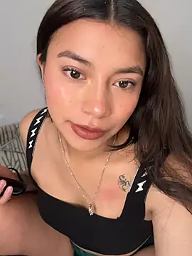 CocoaGigiMuse online show from May 4, 3:16 pm