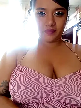 Ly-Mirsty online show from April 16, 9:39 pm