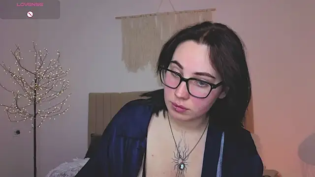 Shiraazsh  online show from May 13, 9:53 pm