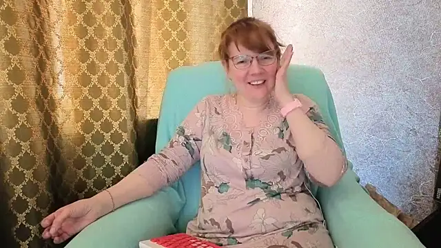 Miss SandraX online show from April 20, 12:30 pm