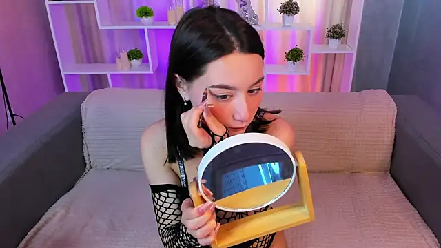 AndreaJohnsons online show from May 14, 8:09 am