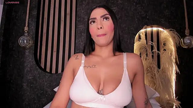 MelissaSaenzgh  online show from April 29, 3:32 am