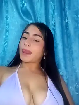 ChloeMadisson online show from April 22, 11:35 pm