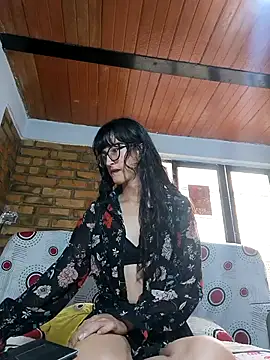 Friends with benefitsss online show from April 16, 9:39 pm