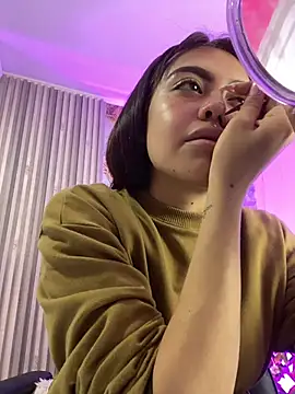 kira ec online show from May 30, 7:32 pm