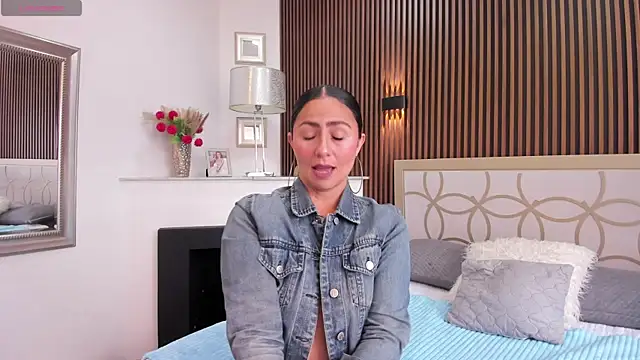 Scarrlet Fox online show from May 4, 7:39 pm