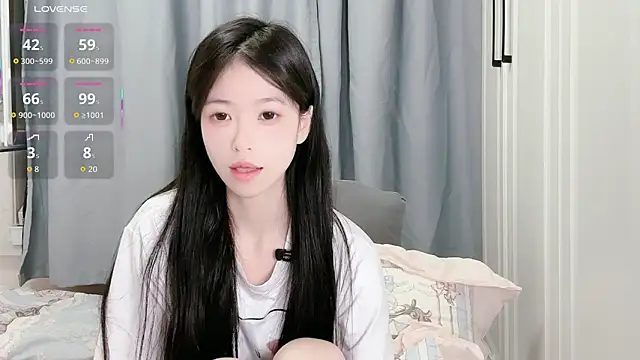 XiaoMei-iiiiii online show from May 28, 4:38 pm