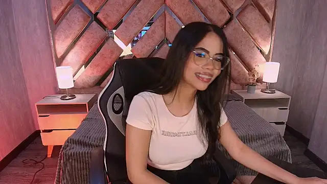 Susan Voltaire online show from April 17, 11:34 am