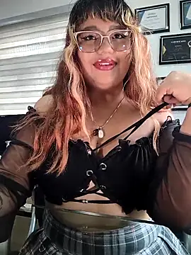 BelleVivianne online show from April 24, 1:14 pm