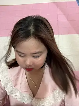 NhungNhun789 online show from April 19, 7:52 am