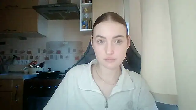 Lisanta online show from June 16, 3:57 pm