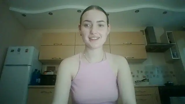 Lisanta online show from July 14, 3:06 pm