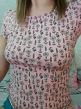 Myiasis online show from April 24, 8:55 pm