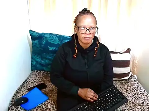 Ebony Bloom69 online show from June 22, 4:42 am