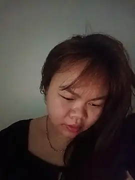 Truxcy1 online show from May 20, 7:38 am