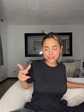 LoisC online show from May 16, 4:04 am