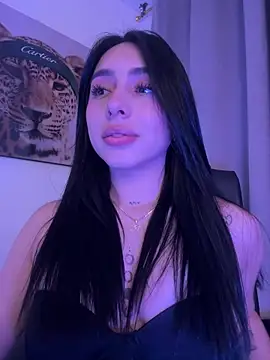 IsabellaNoir  online show from May 27, 1:57 am