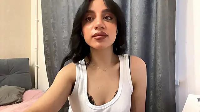 AngellaBarbini online show from May 1, 1:14 pm
