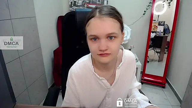  donnaSia  online show from June 13, 6:11 am