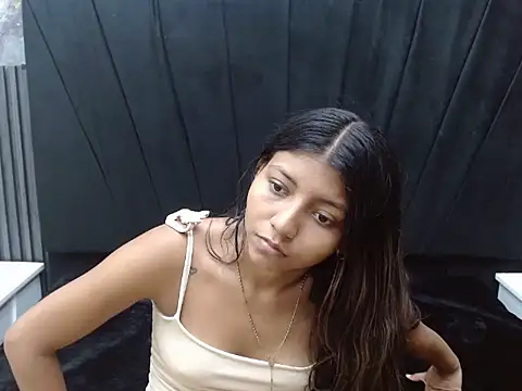 AndreaSerpa online show from June 16, 8:10 pm