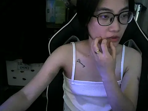 MeiiJi online show from April 22, 2:19 am