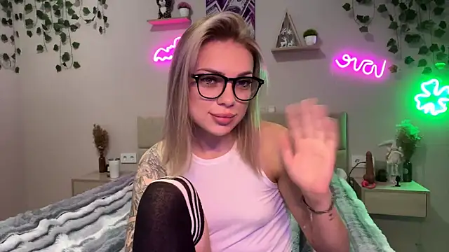 CandyRass online show from May 17, 11:09 am