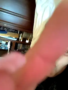 Snapshot of Divineblond chatting on October 24, 8:10 am Divineblond online show from October 24, 8:10 am