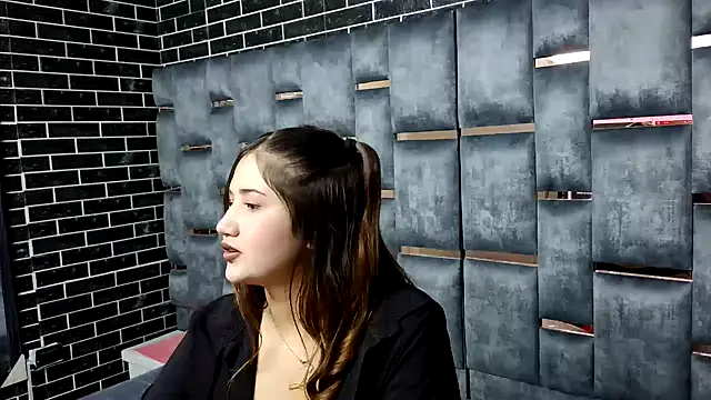 TaliaSkyx21 online show from July 15, 7:51 pm