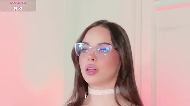 MaddisonEvanss online show from July 23, 1:58 am