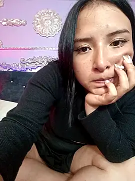 EmmyCastillo online show from April 28, 2:27 am