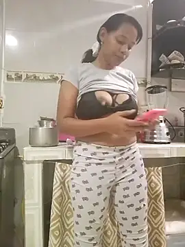 Stefany 03  online show from June 28, 1:23 am