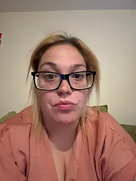 SecretRavenXO online show from May 16, 12:13 am