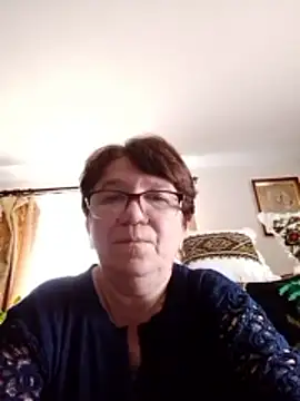 KetQueen101 online show from April 30, 11:48 am